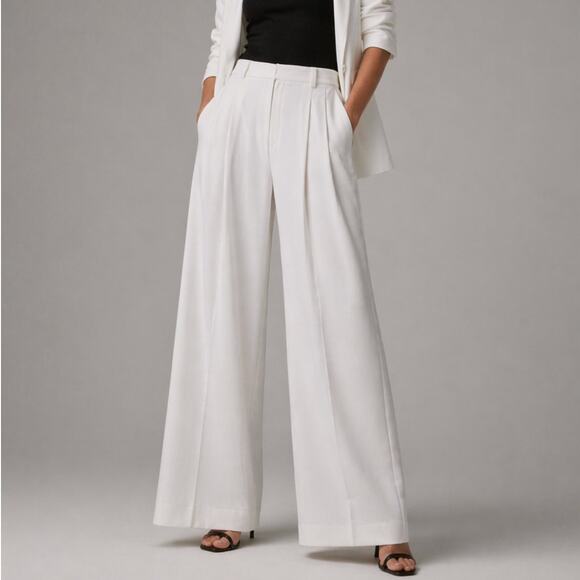 Dkny Pants - DKNY White Pleated Wide Leg Trouser Pants Size 10 High Rise Dress Pants.